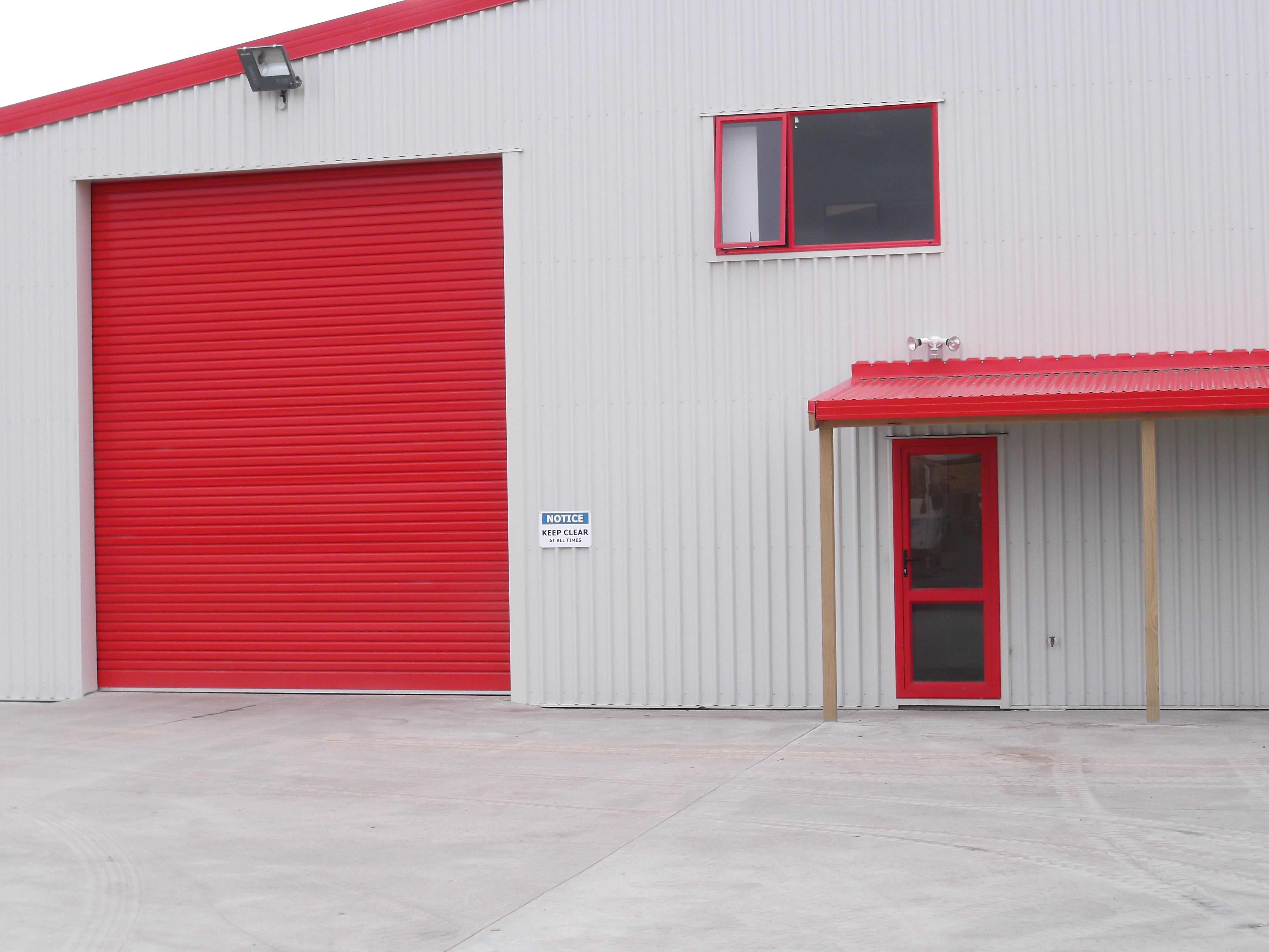 Semi-Commercial B&D Roller Door 5100mm High