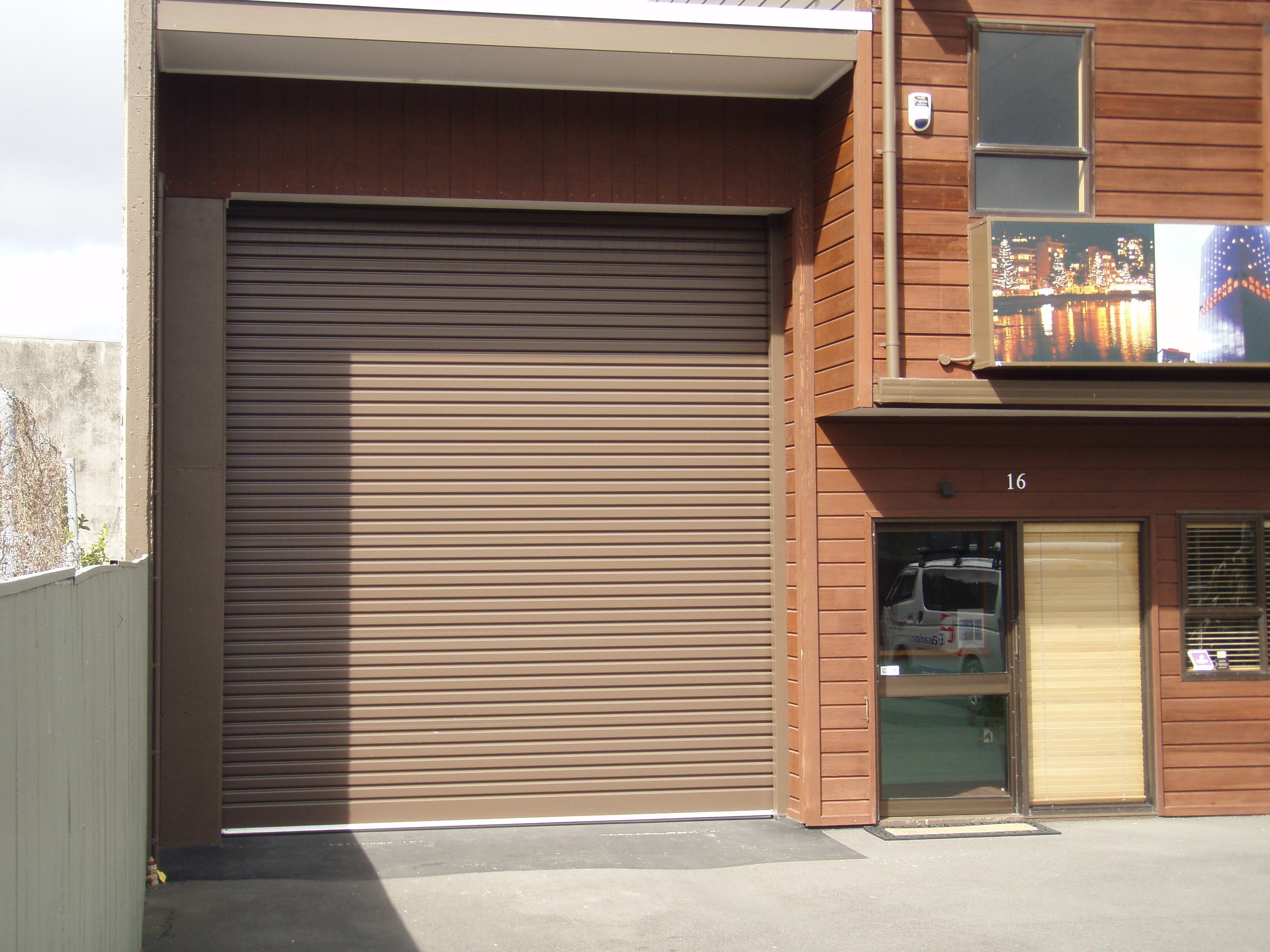 Semi-Commercial B&D Roller Door 5100mm High